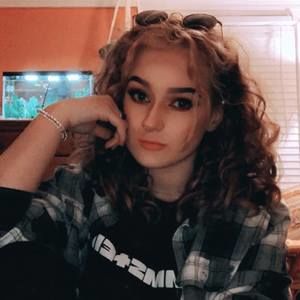 Meet your Posher, Alana